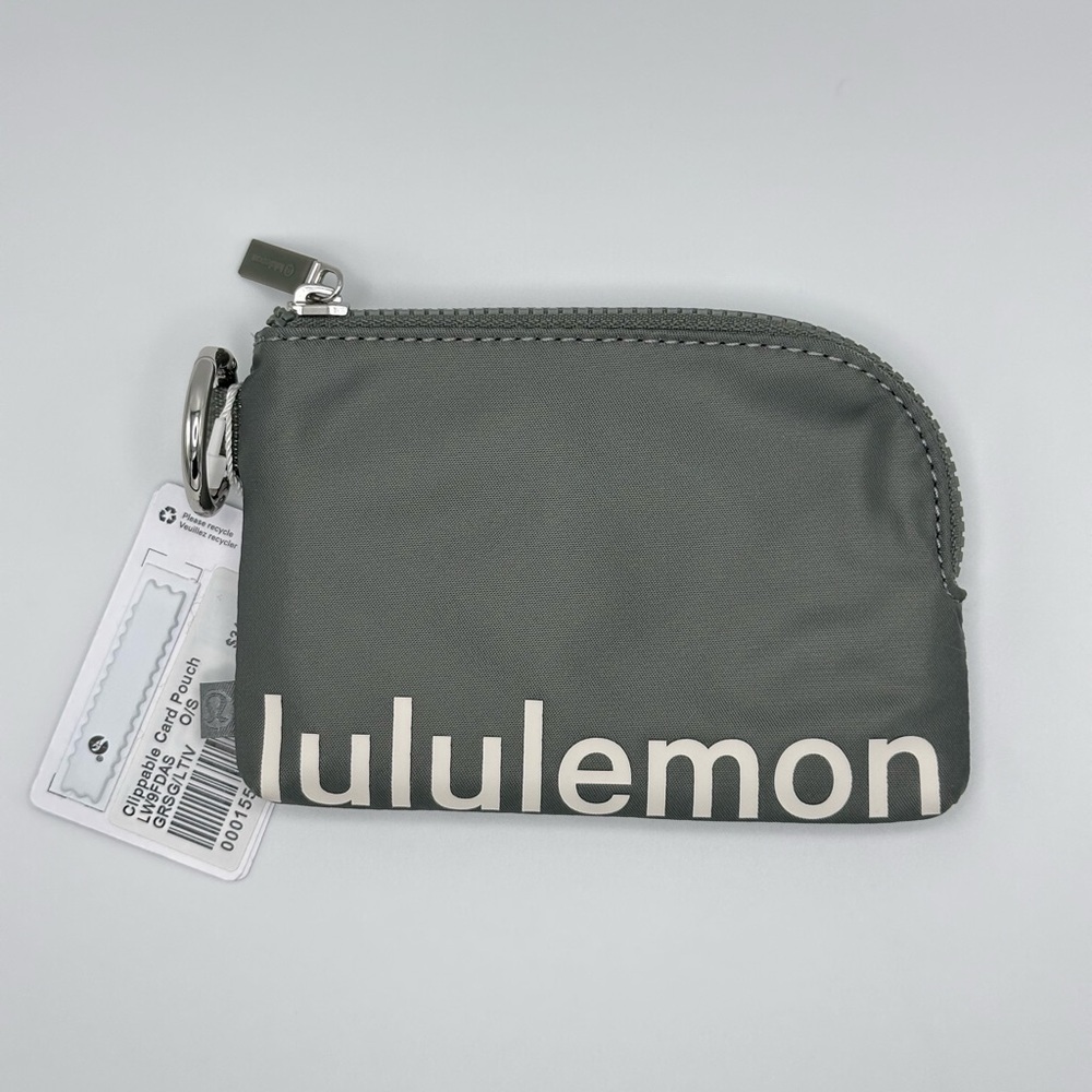 Lululemon Clippable Card Pouch (Grey Sage)  *SOLD OUT - 0020